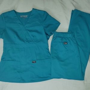Grey's Anatomy Scrub Set in Teal Small Top & Pants